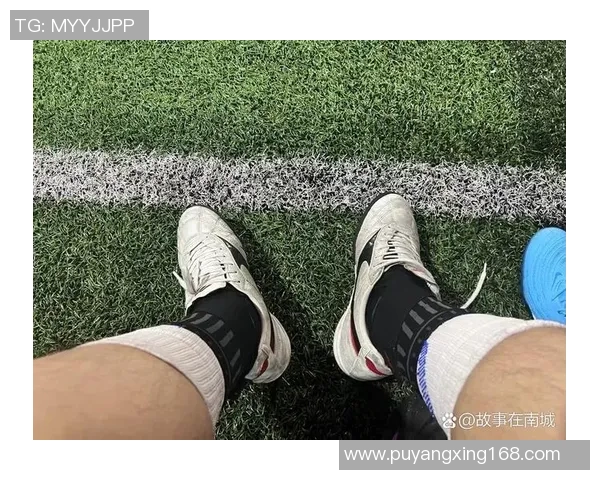 在绿茵场上追逐梦想与快乐的足球之旅
