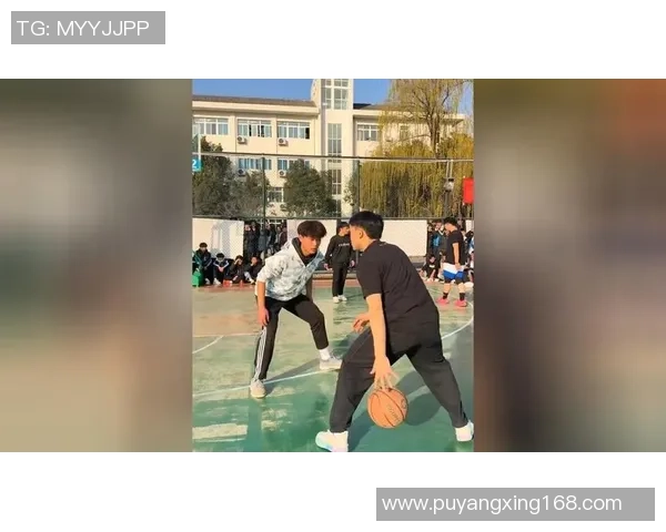 夏日激情挥洒篮球场尽情享受运动带来的快乐与热血